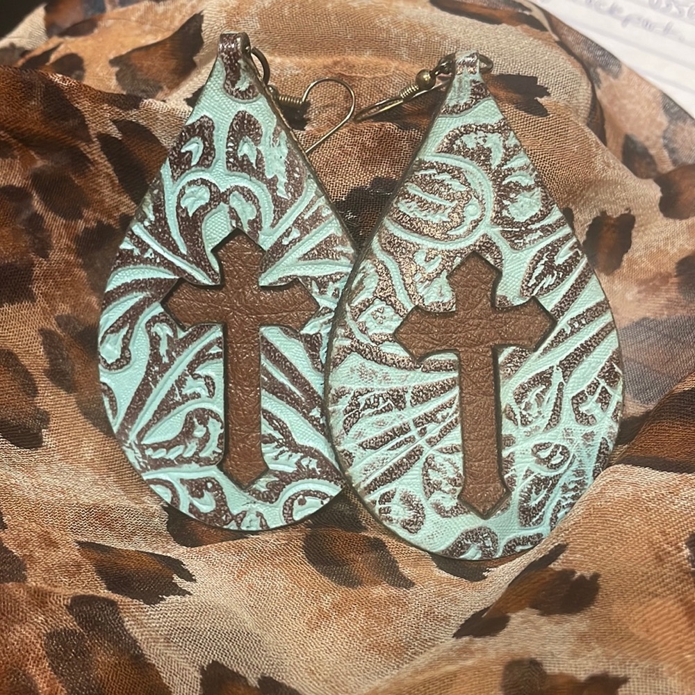 Leather earrings